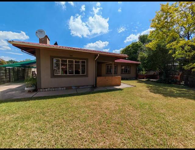 3 BEDROOM HOUSE FOR SALE IN VANDERBIJLPARK SE 1